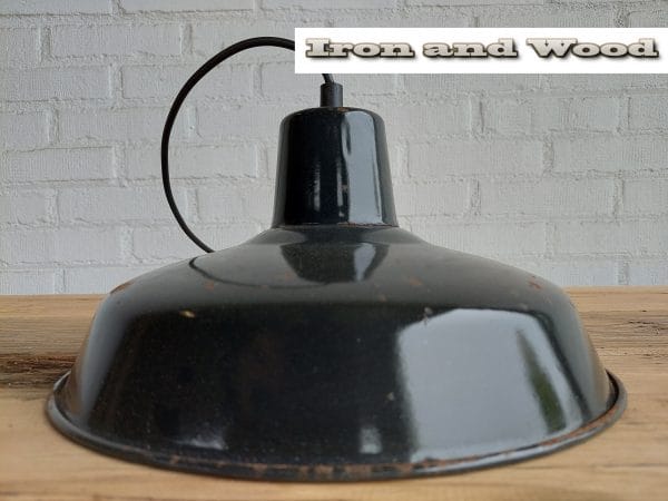 9 kleine zwarte emaille lamp d31 h17 1