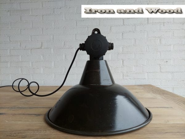 zwart bruine emaille lamp h32 d37 1