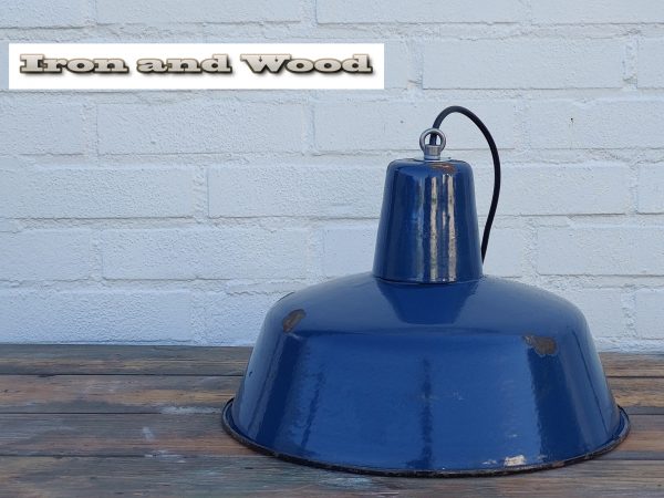 L53 middel blauwe emaille lamp d32 h23 1