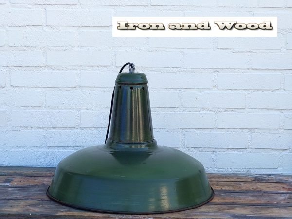 L64 grote groene emaille lamp D46H38 2