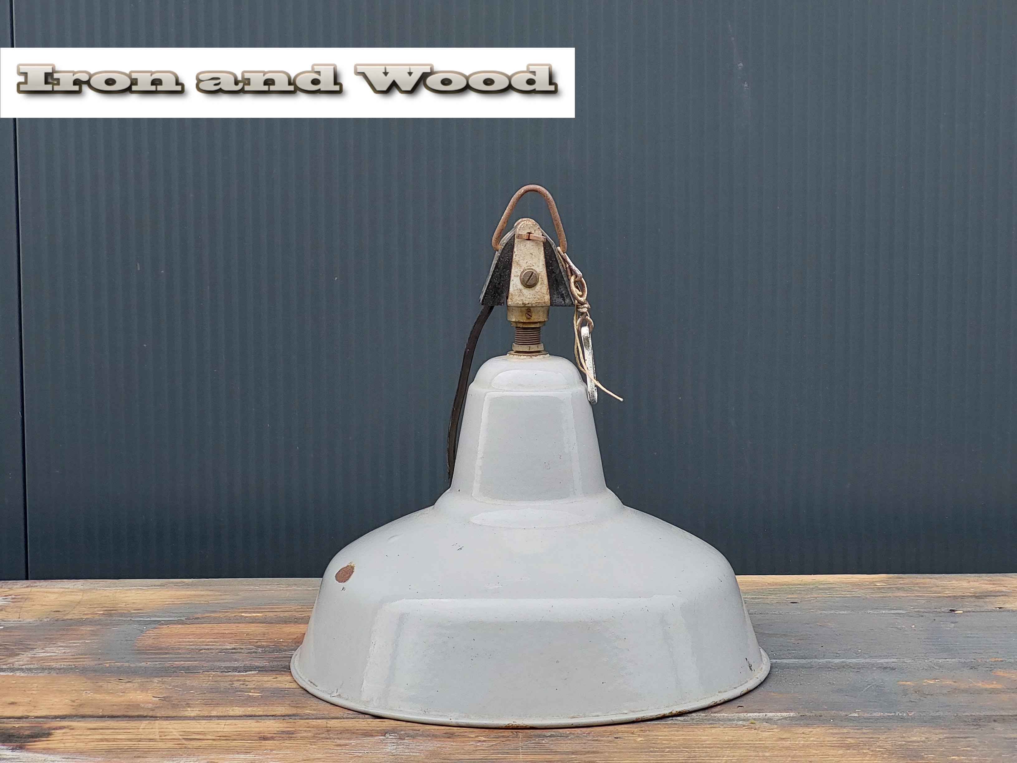 L143 grijze emaille lampen h30 d30 6 L143 grijze emaille lampen h30 d30 6